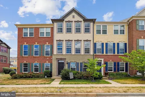 495 Flameflower Ter SE, Leesburg, VA 20175