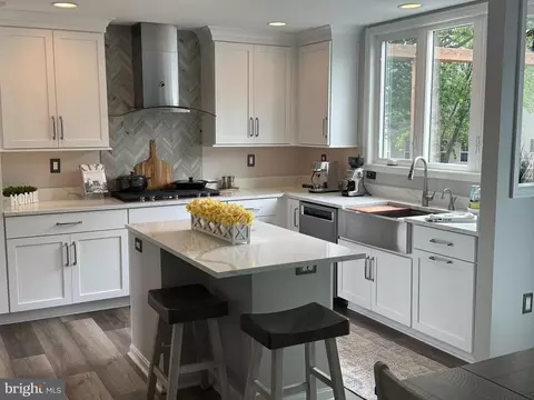 20575 Coppersmith Dr, Ashburn, VA 20147 photo 10