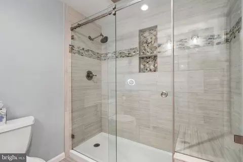 20575 Coppersmith Dr, Ashburn, VA 20147 photo 38