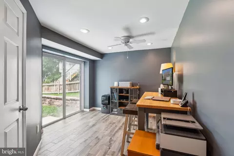 20575 Coppersmith Dr, Ashburn, VA 20147 photo 35