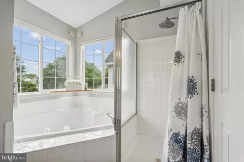 20575 Coppersmith Dr, Ashburn, VA 20147 photo 28