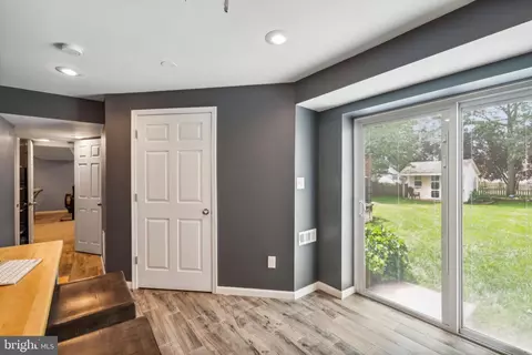 20575 Coppersmith Dr, Ashburn, VA 20147 photo 36