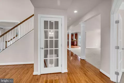 Entry Way - 42411 Pine Forest Dr, Chantilly, VA 20152 photo 25 of 25