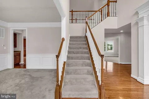 Entry Way - 42411 Pine Forest Dr, Chantilly, VA 20152 photo 15 of 25
