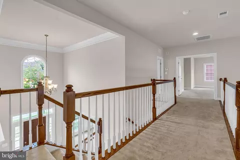 Entry Way - 42411 Pine Forest Dr, Chantilly, VA 20152 photo 2 of 25
