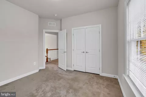 Bedroom - 42411 Pine Forest Dr, Chantilly, VA 20152 photo 6 of 6