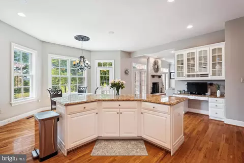 Kitchen - 41334 Raspberry Dr, Leesburg, VA 20176 photo 5 of 5