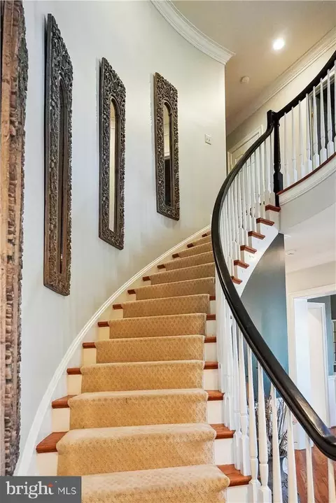 Entry Way - 41334 Raspberry Dr, Leesburg, VA 20176 photo 4 of 11