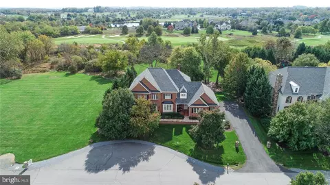 41334 Raspberry Dr, Leesburg, VA 20176