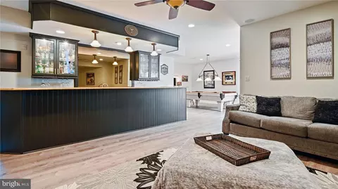 Entry Way - 41334 Raspberry Dr, Leesburg, VA 20176 photo 9 of 11