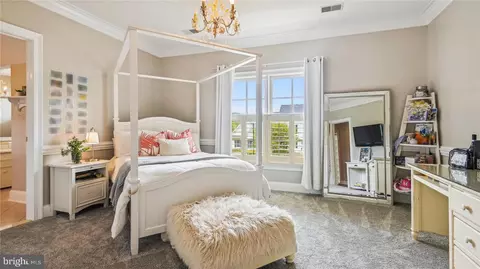 Bedroom - 41334 Raspberry Dr, Leesburg, VA 20176 photo 3 of 5