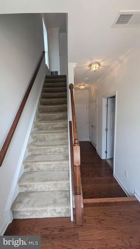 25152 Monteith Ter, Chantilly, VA 20152 photo 3