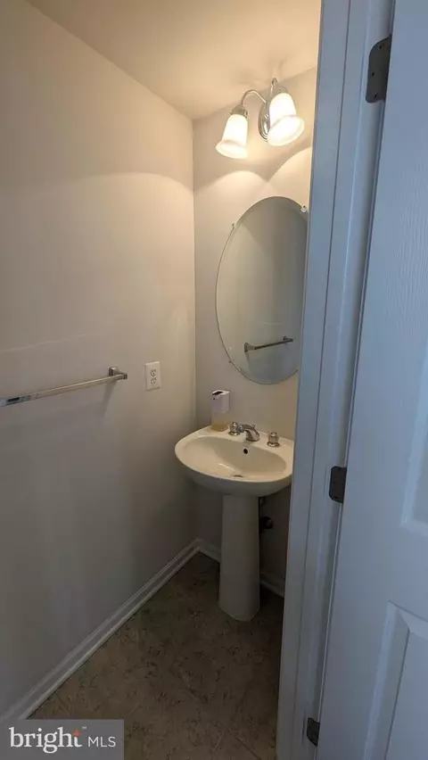 25152 Monteith Ter, Chantilly, VA 20152 photo 17