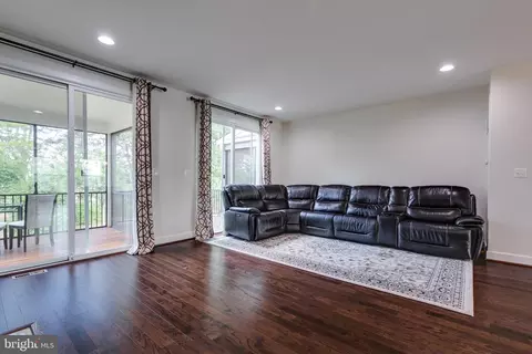 23639 Turtle Point Ter, Ashburn, VA 20148 photo 17