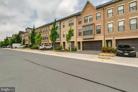 23639 Turtle Point Ter, Ashburn, VA 20148 photo 4