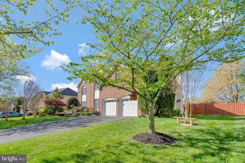 Exterior - 21683 Channing Ct, Ashburn, VA 20147 photo 14 of 14
