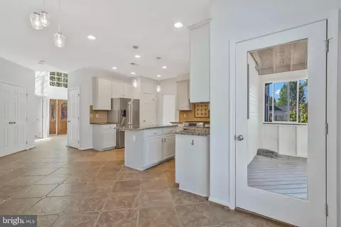Entry Way - 21683 Channing Ct, Ashburn, VA 20147 photo 5 of 11