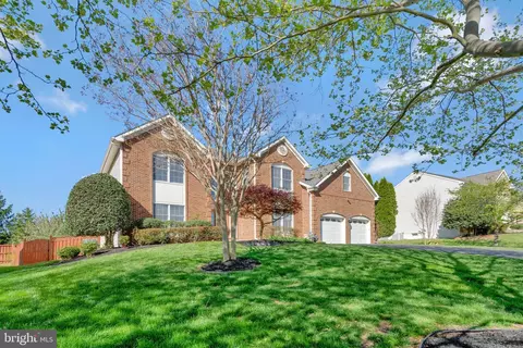 Exterior - 21683 Channing Ct, Ashburn, VA 20147 photo 13 of 14