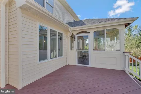 Exterior - 21683 Channing Ct, Ashburn, VA 20147 photo 6 of 14