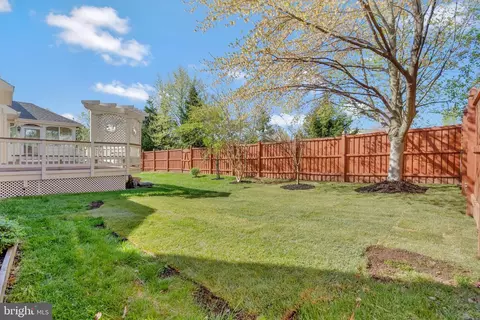 Exterior - 21683 Channing Ct, Ashburn, VA 20147 photo 9 of 14