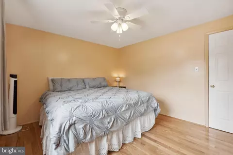 Bedroom - 205 Chestnut Ct, Sterling, VA 20164 photo 7 of 8