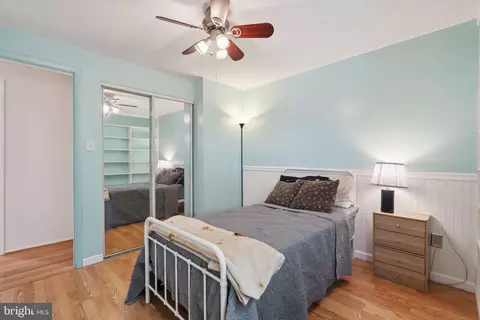 Bedroom - 205 Chestnut Ct, Sterling, VA 20164 photo 4 of 8