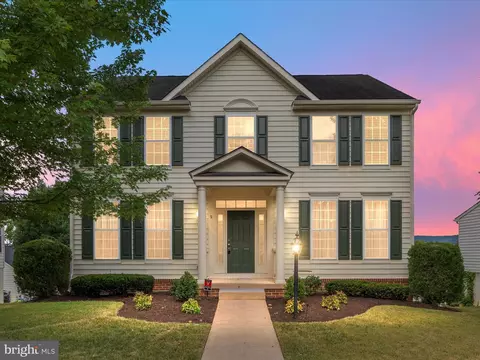 5 Tilgham Pl, Lovettsville, VA 20180