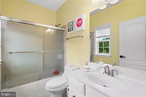 41976 Riding Mill Pl, Ashburn, VA 20148 photo 36