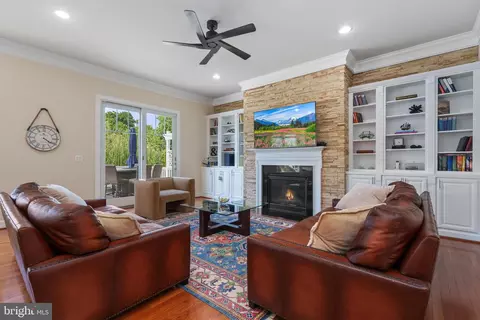 41976 Riding Mill Pl, Ashburn, VA 20148 photo 15