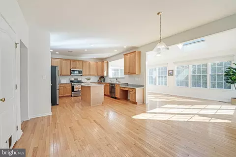 25896 Stinger Dr, Chantilly, VA 20152 photo 12