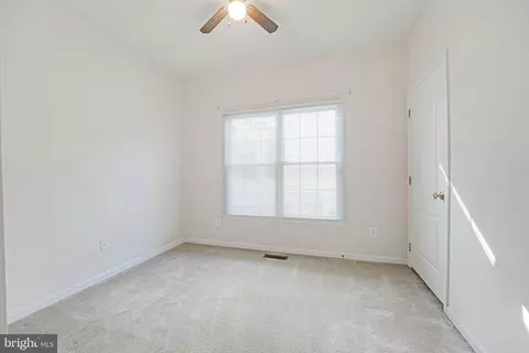 25896 Stinger Dr, Chantilly, VA 20152 photo 26