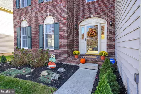 25896 Stinger Dr, Chantilly, VA 20152 photo 4
