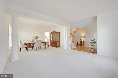 25896 Stinger Dr, Chantilly, VA 20152 photo 8