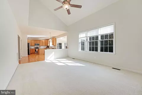 25896 Stinger Dr, Chantilly, VA 20152 photo 25