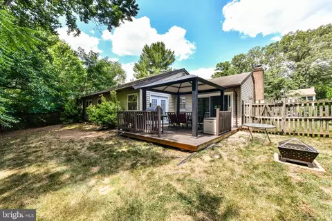 13 Crescent Ct, Sterling, VA 20164 photo 24