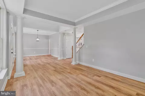 42970 Tara Ct, Ashburn, VA 20147 photo 9