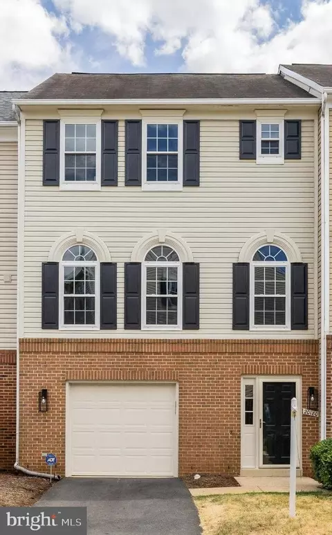 20180 Hardwood Ter, Ashburn, VA 20147