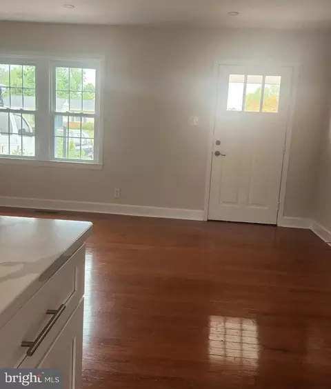 Entry Way - 222 W Beech Rd, Sterling, VA 20164 photo 1 of 6
