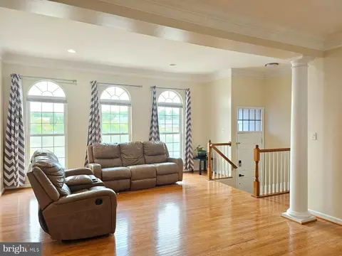 25348 Whippoorwill Ter SE, Chantilly, VA 20152
