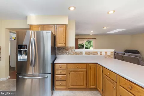 Kitchen - 17795 Sands Rd, Hamilton, VA 20158 photo 6 of 6