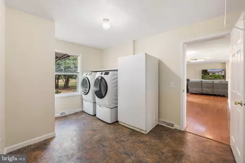 Other - 17795 Sands Rd, Hamilton, VA 20158 photo 10 of 24