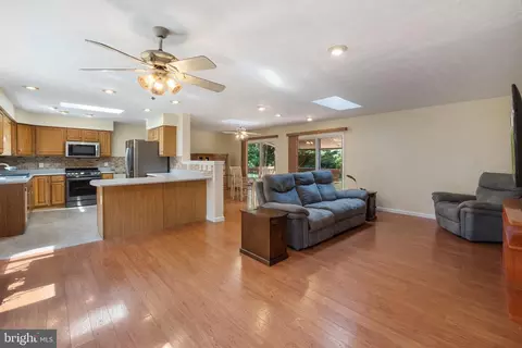 Other - 17795 Sands Rd, Hamilton, VA 20158 photo 3 of 24