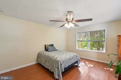 Bedroom - 17795 Sands Rd, Hamilton, VA 20158 photo 1 of 8