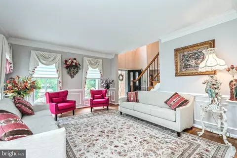 Living - 25807 Anderby, Chantilly, VA 20152 photo 2 of 7