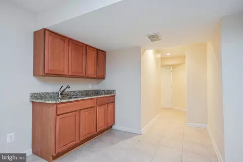 Entry Way - 25807 Anderby, Chantilly, VA 20152 photo 8 of 8