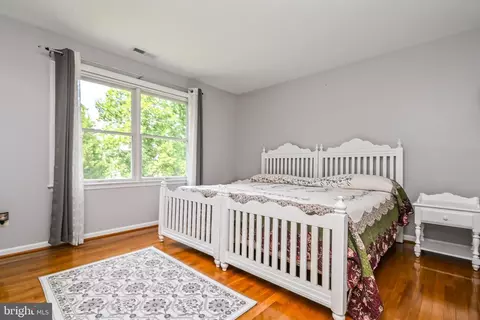 Bedroom - 25807 Anderby, Chantilly, VA 20152 photo 6 of 8