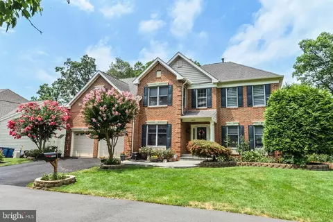 Exterior - 25807 Anderby, Chantilly, VA 20152 photo 2 of 12