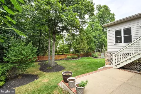 Exterior - 25807 Anderby, Chantilly, VA 20152 photo 6 of 12