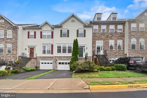916 Buttonwood Ter NE, Leesburg, VA 20176