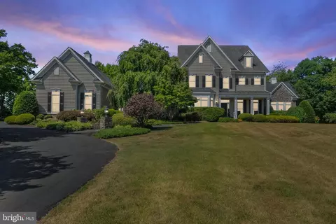 16755 Birdham Dr, Hamilton, VA 20158